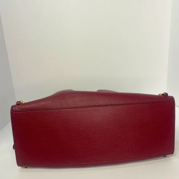 Michael Kors Mina Large Shoulder Bag with Gold Chain - Picture 6 of 10